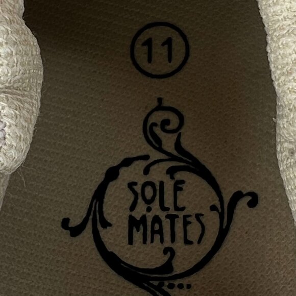 Solemates Womens Beige Canvas Solid Round Toe Low Top Slip On Size 11 Loafers - Picture 9 of 9